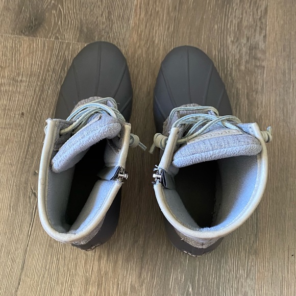 Sperry Gray and Green Duck Boots - Picture 6 of 11